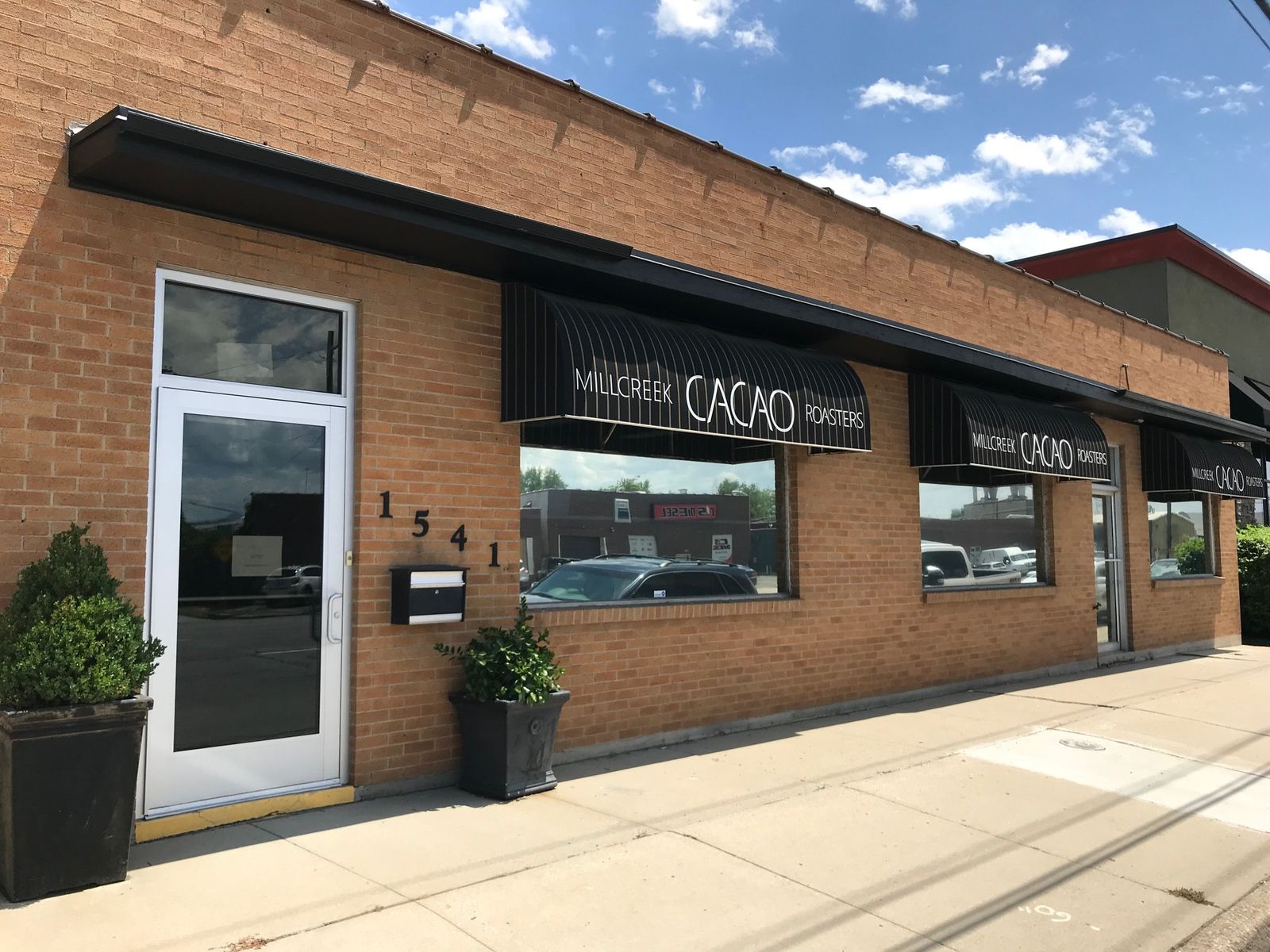 3,600 SF Office/Warehouse in Salt Lake City- HVAC Throughout- Fenced Parking Lot