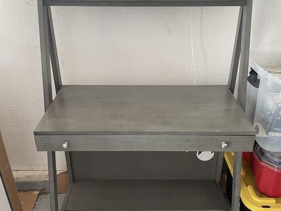 Wooden desk in decent condition
