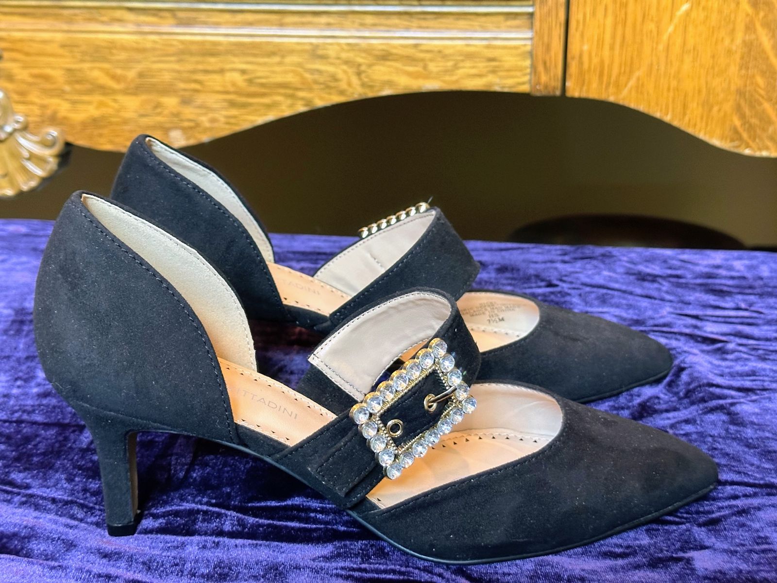 Adrienne Vittadini Women's Black Suede Rhinestone Buckle Heels Size 7.5M