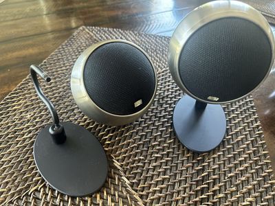 Anthony Gallo Acoustics. Nucleus Micro speakers