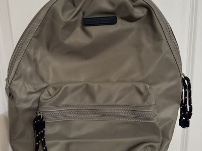 Tommy Hilfiger Gray Nylon Backpack with Front Zip Pocket - Excellent Condition