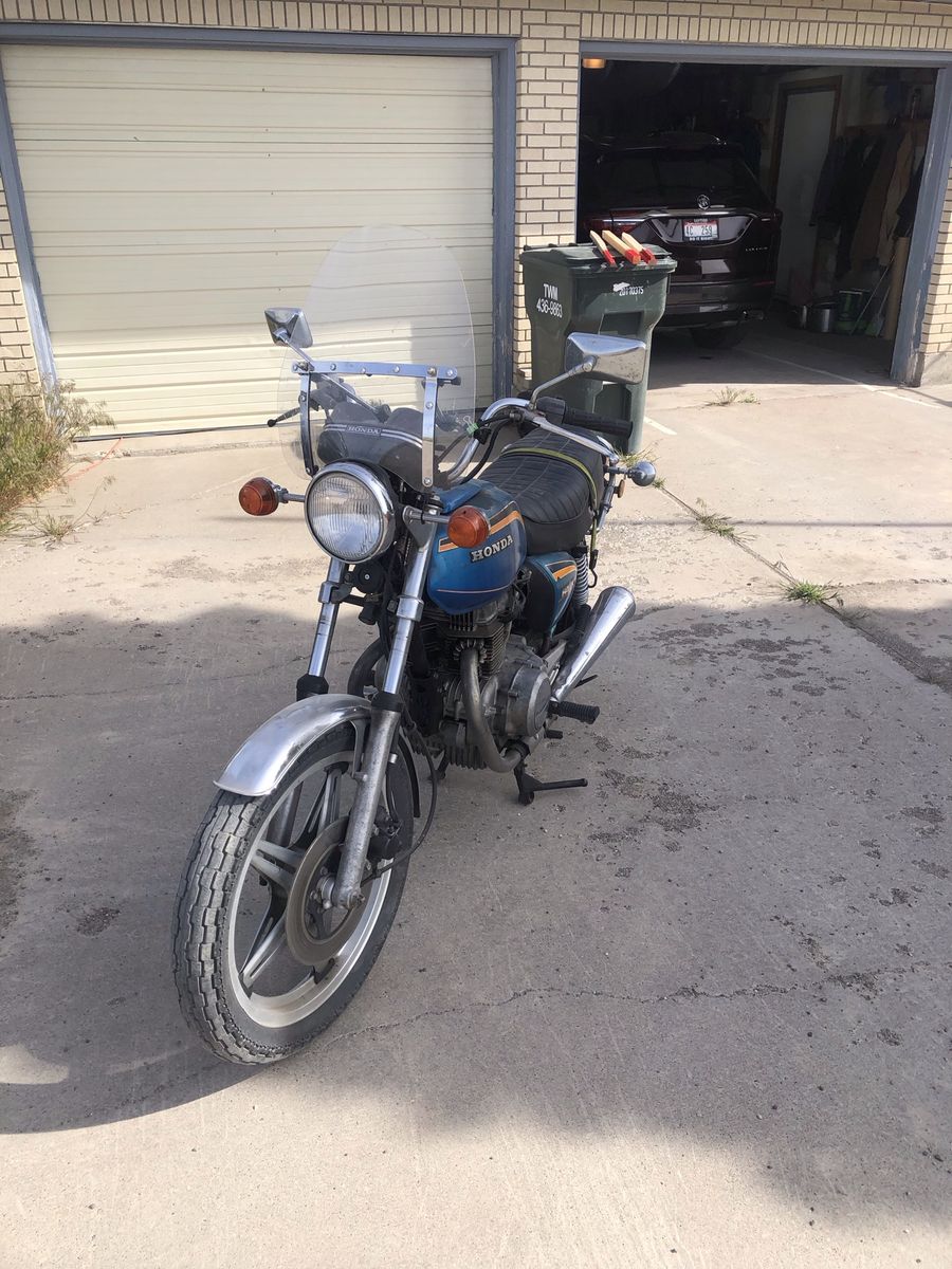 Honda Hawk