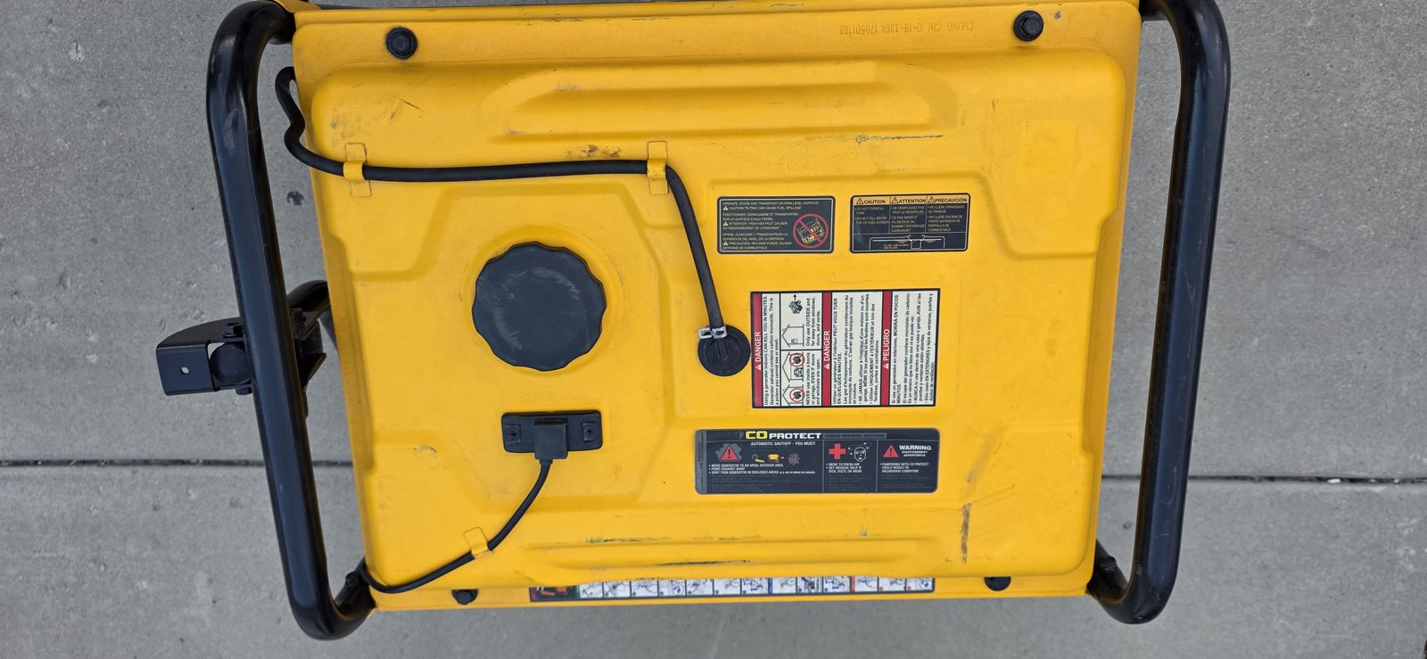 DEWALT DXGNR8000 10,000/8,000W Generator – Only ~20 Hours – $950 OBO