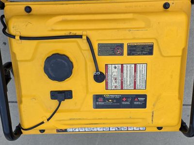 DEWALT DXGNR8000 10,000/8,000W Generator – Only ~20 Hours – $950 OBO