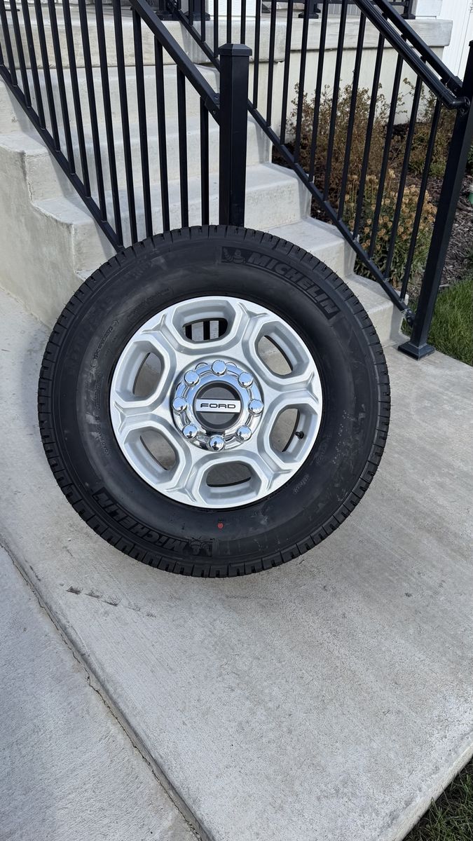 Ford F350 Rims and Tires 275/70R18 Michelin LTX AT2 New