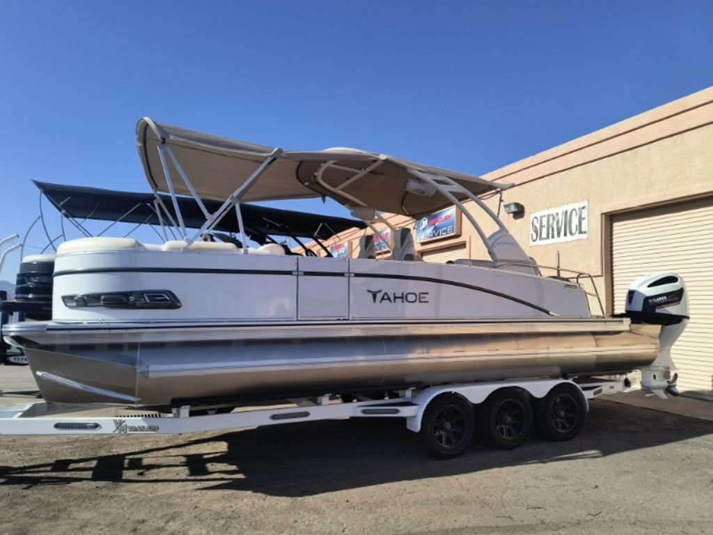 2027 Tahoe Pontoons Cascade Quad Lounge Shift 25 FT