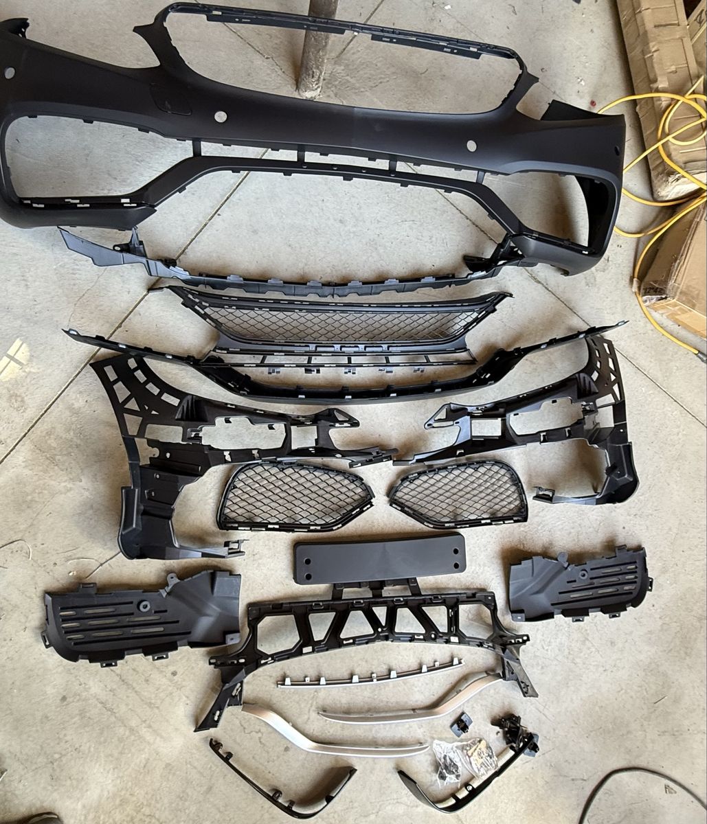 15-21 Mercedes Benz W205 C Class, Facelift front bumper upgrade kit