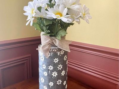 Kelly Clarkston Home Embossed Daisy Metal Vase w/ Faux White Daisy Flowers - Farmhouse Decor