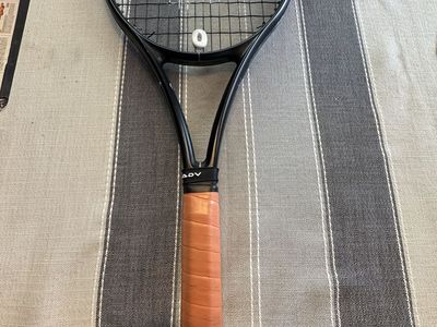 RF 01 racquet.