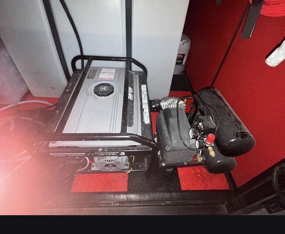 Main image 4