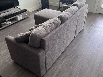 L-Shape, Pull-out Couch