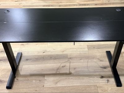 Sit stand desk