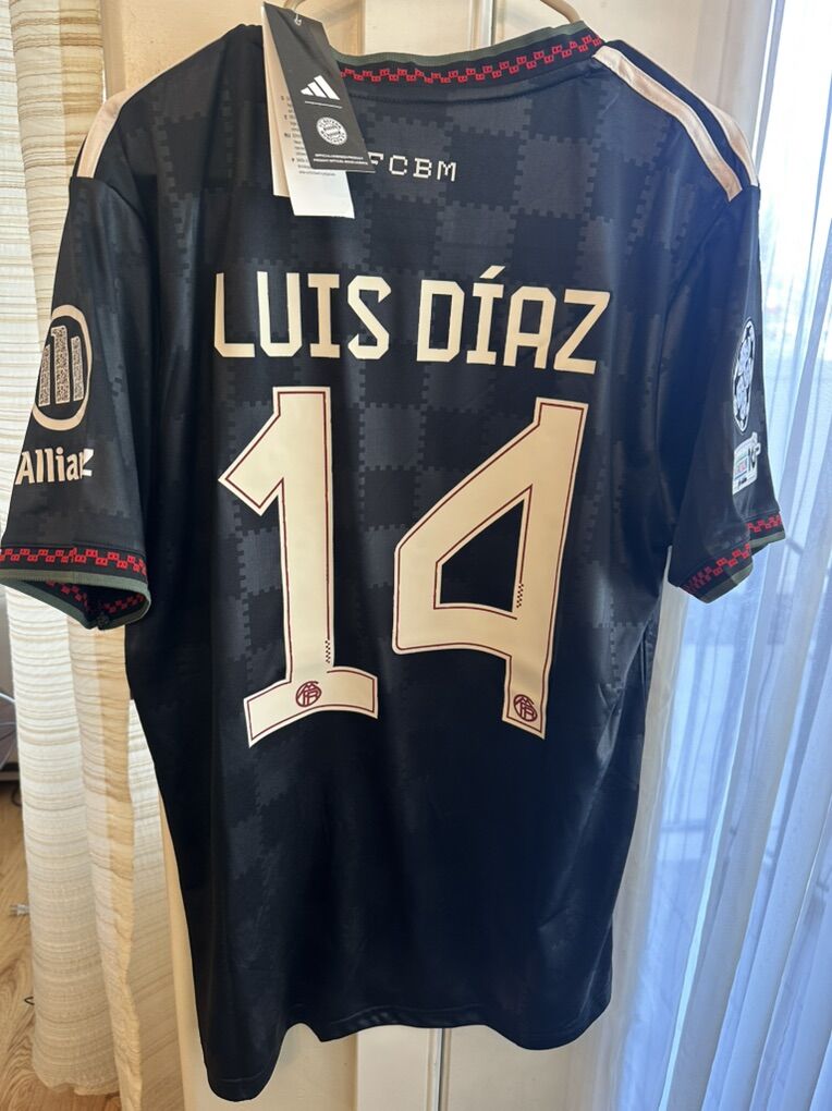 LuiZ Diaz 14 Bayern  Soccer Jersey Size Large