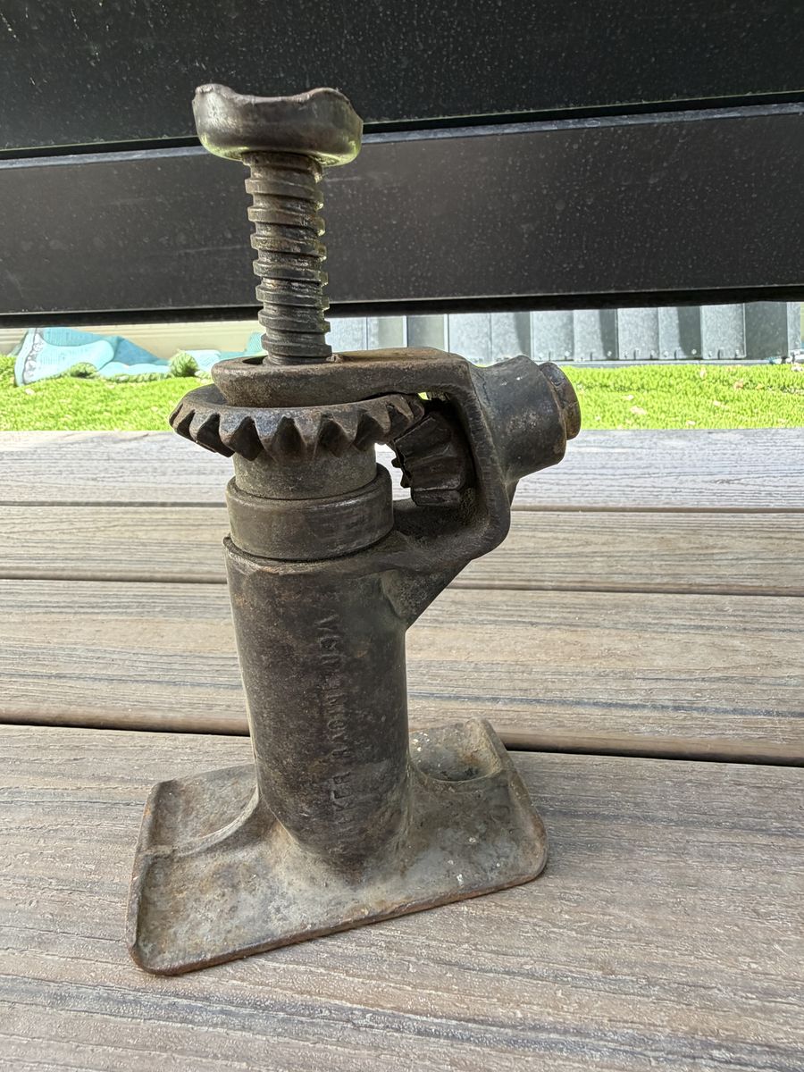 Vintage Weaver MFG Co. Screw Jack - Antique Automotive Tool, Made in USA