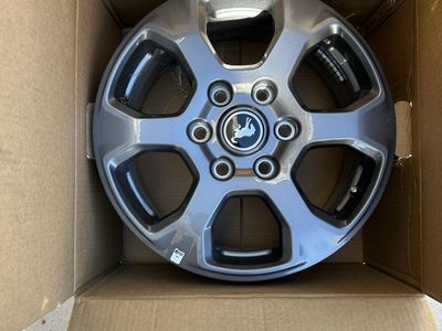 5 ford Bronco 17" Wheels