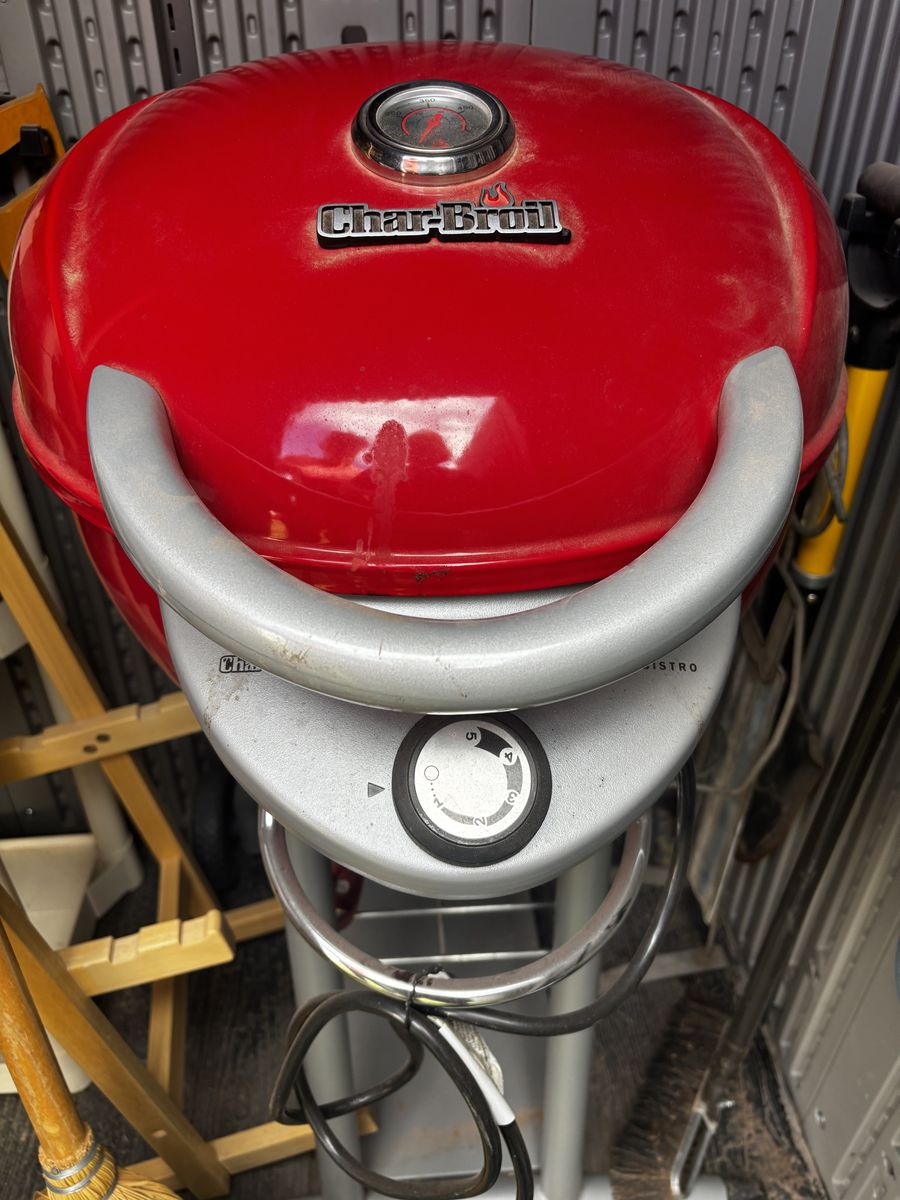 Charbroil electric grill