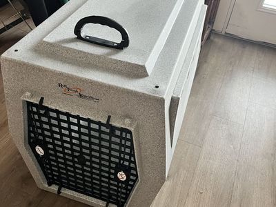 Dog kennel