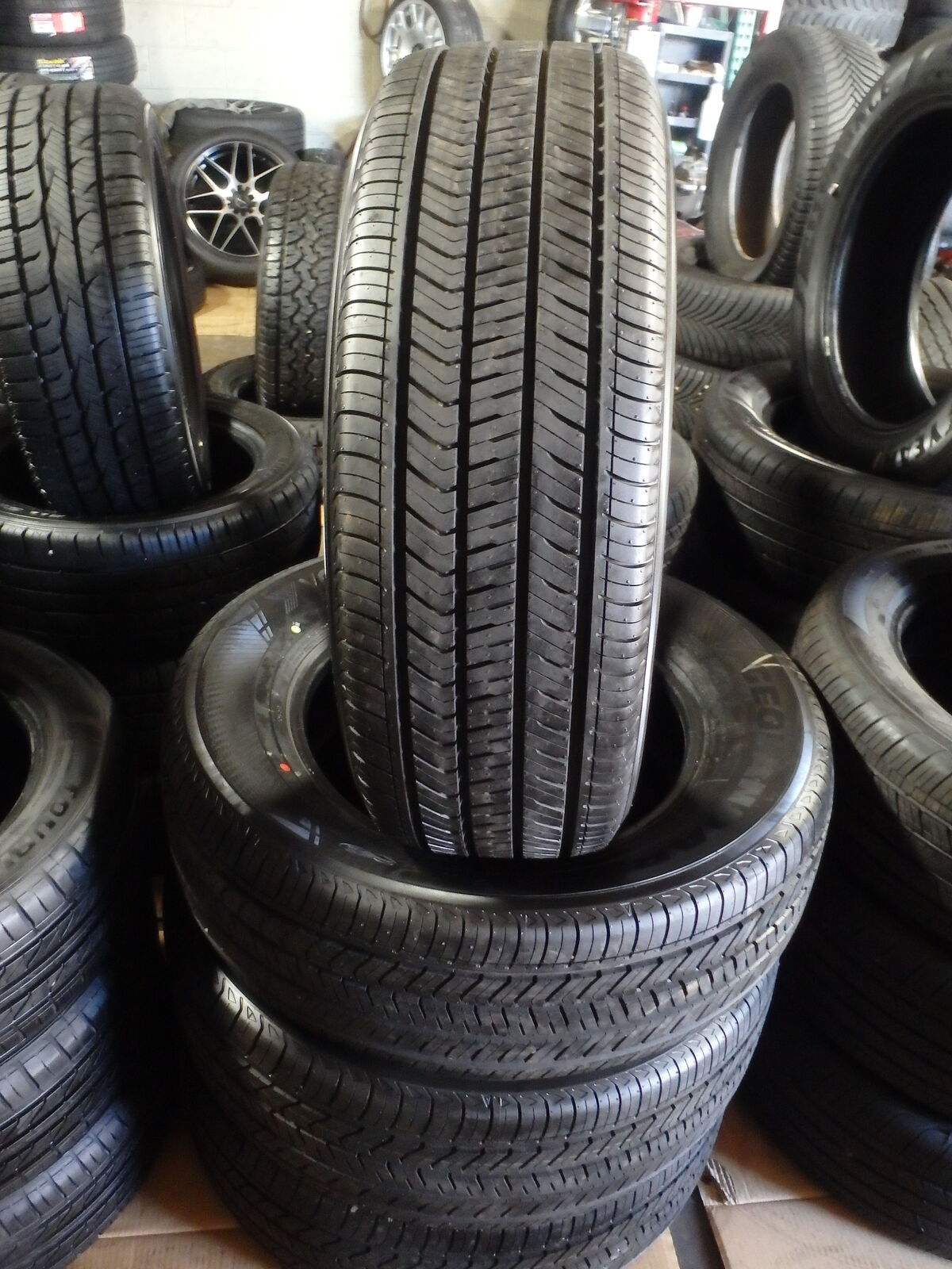 255/65R18 YOKOHAMA GEOLANDAR X-CV SET OF USED TIRES