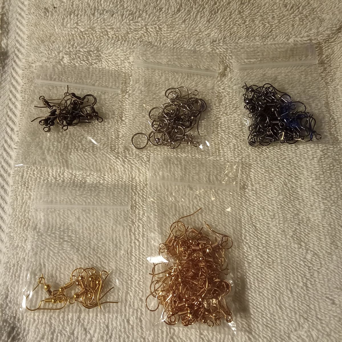 JEWELRY MAKING SUPPLIES