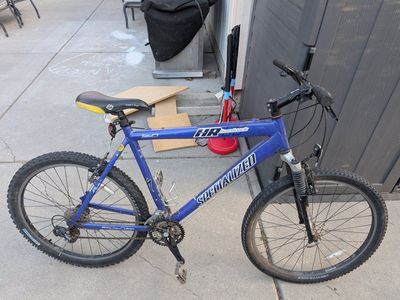 Specialized Hardrock Mountain Bike Blue - Size XL Front Suspension, 26" Wheels