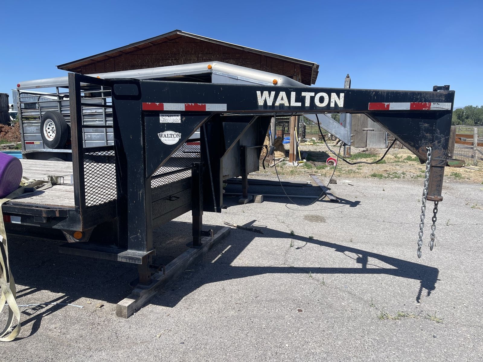 Flatbed trailer