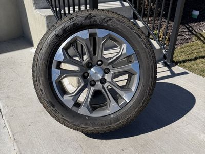 Chevy Silverado 1500 Rims and Tires 275/55R20