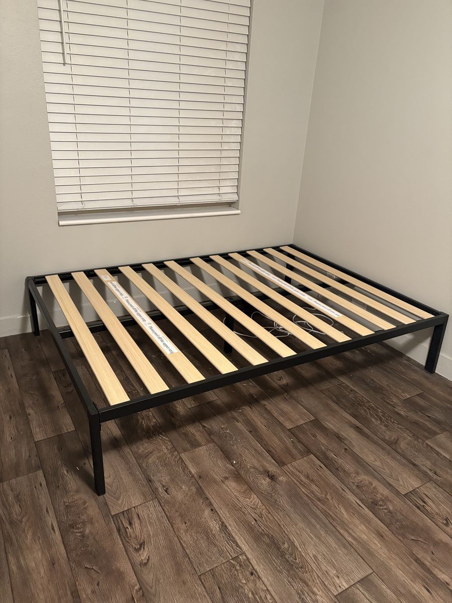 Bed frame/matress