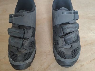 Pearl Izumi Women's All-Road v4 Cycling Shoes - Gray/Black, Size EU 39 (US Women's 7.5-8)
