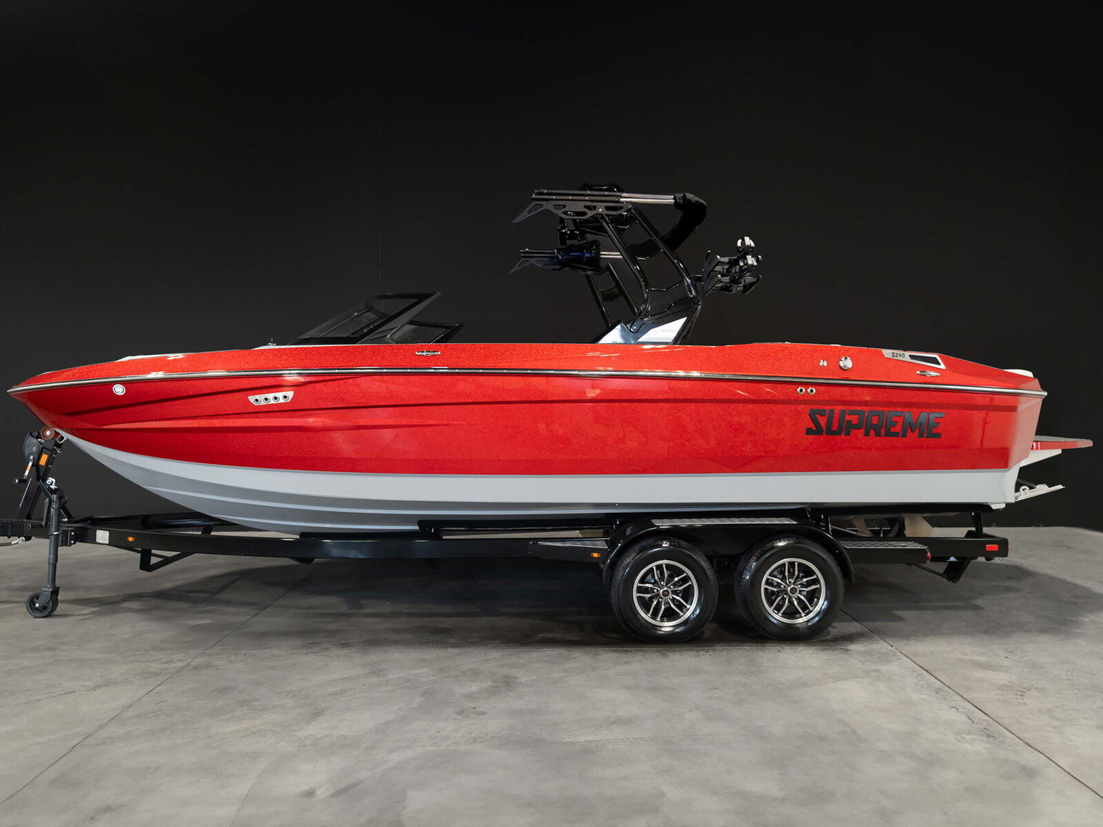 2025 Supreme S240 - Fire Red Flake / Stone Grey - Wake Boat