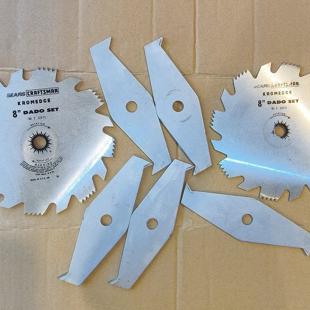 Vintage Craftsman 8in Dado Set like new.