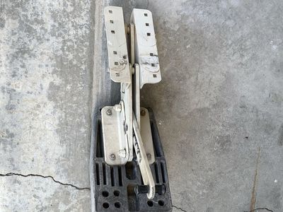 Trolling motor mount