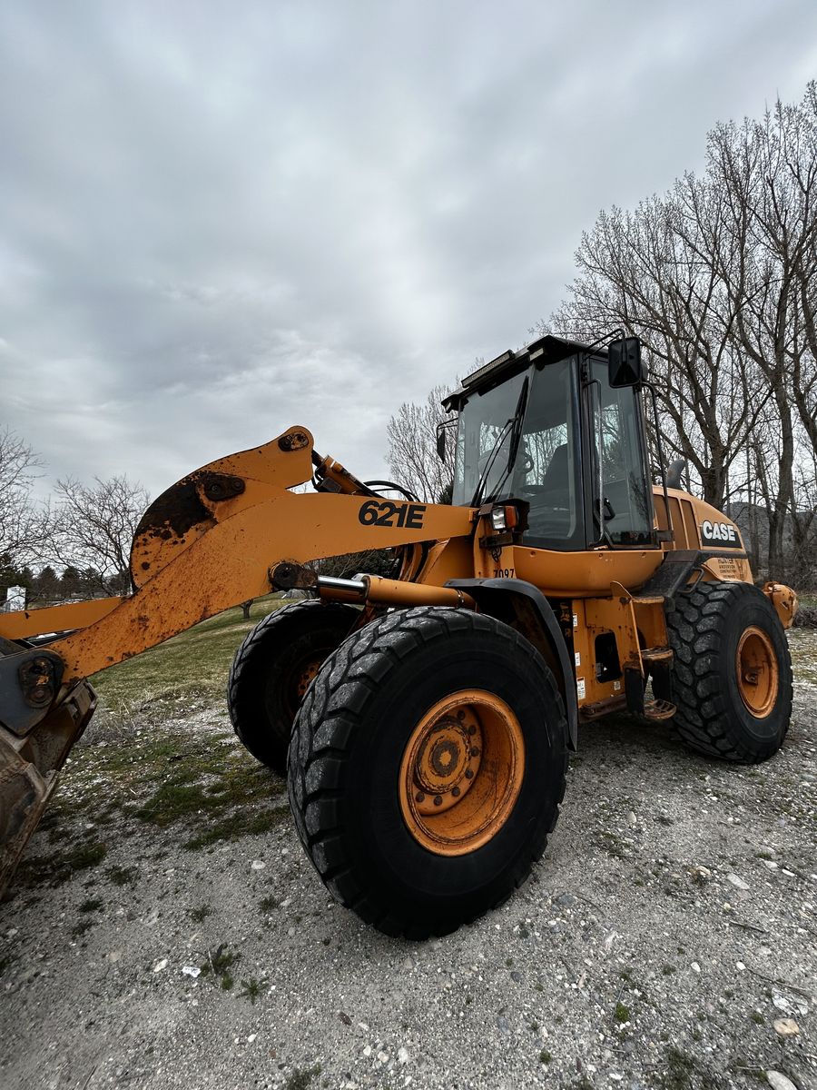 Case 621E Wheel Loader