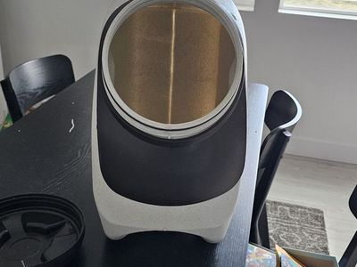 40-50 lbs god food water tight container