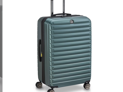 New in Box 27" DELSEY PARIS Air Armour 2.0 Hardside Expandable Spinner Luggage