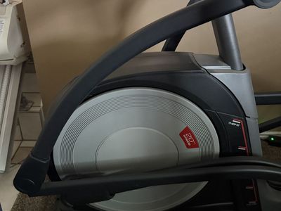 Pro-Form Hybrid Trainer Elliptical - Excellent Condition, Low Impact Cardio Workout, Space-Saving Design