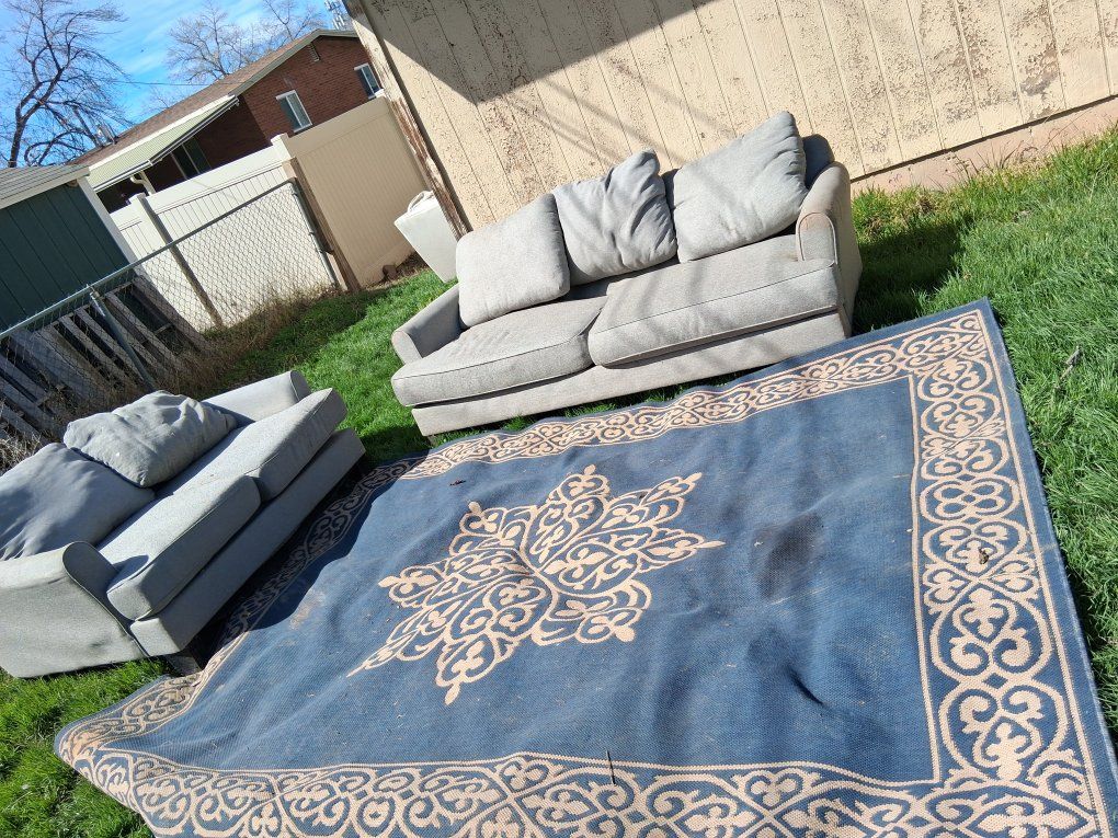 Free couches