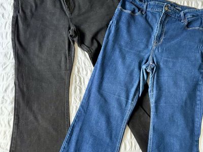 Old Navy High Rise Wow Flare Jeans