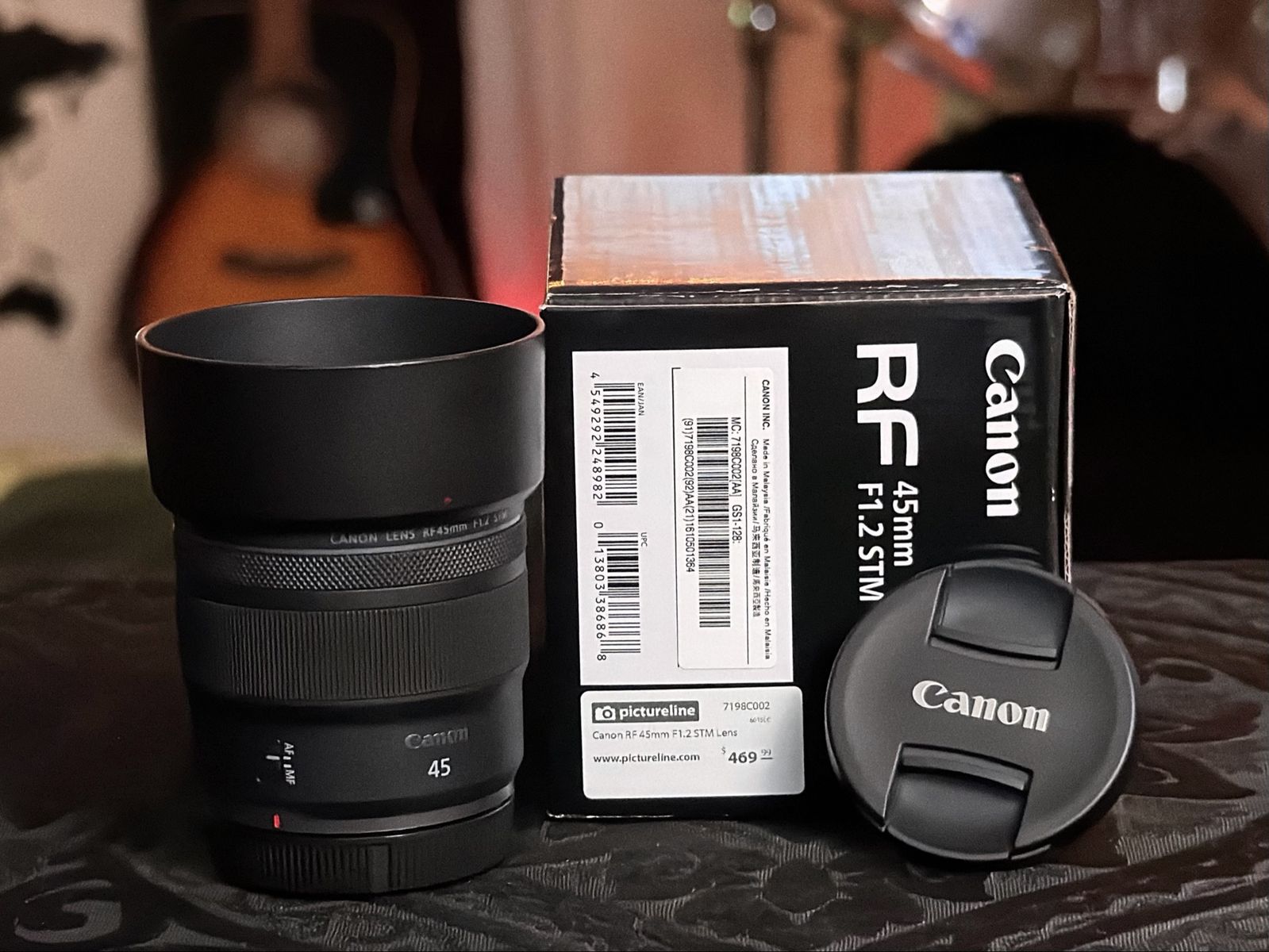 Canon 45mm f1.2 RF Lens - The Bookeh BEAST!!!  w/ Lens Hood, Cap, and Original Box!