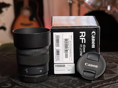 Canon 45mm f1.2 RF Lens - The Bookeh BEAST!!! w/ Lens Hood, Cap, and Original Box!