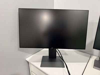 Dell UltraSharp U2419H 24” IPS Monitor