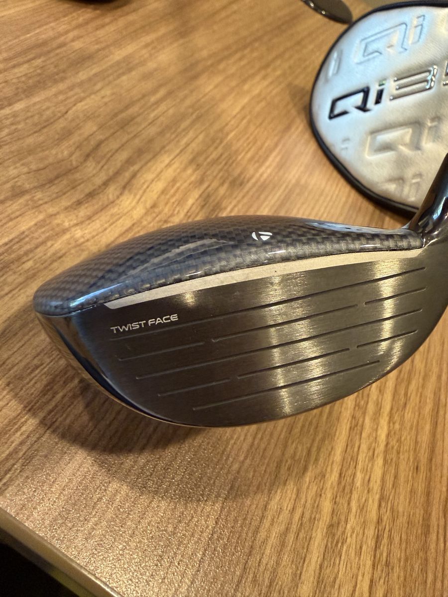 Like new TaylorMade Qi35 3-wood. Stiff.