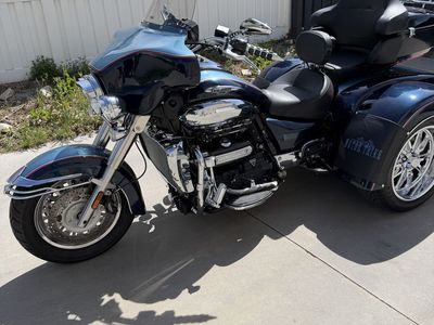 Triumph Rocket III trike