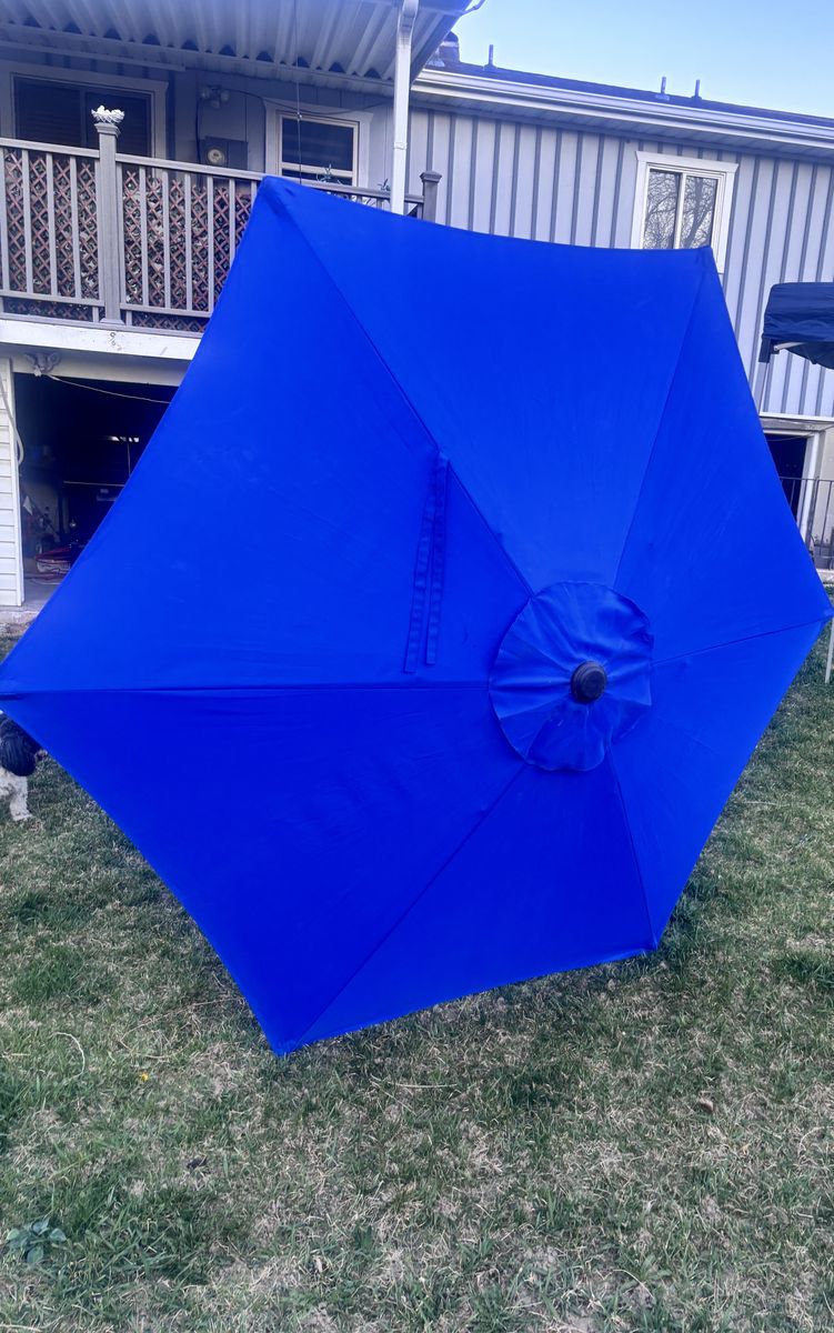 Outdoor Umbrella New 8' D 7' Tall Blue