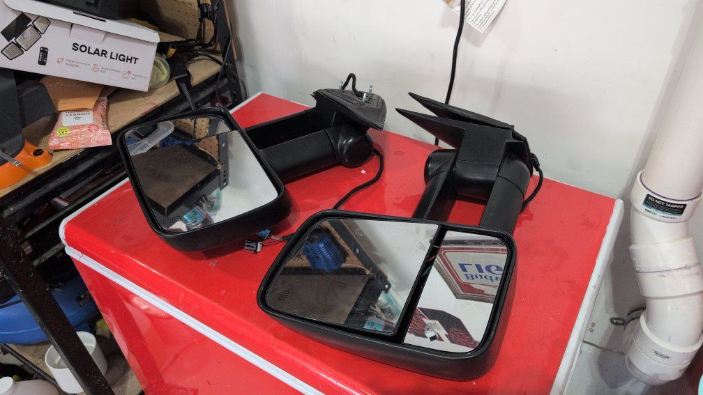 Chevy/GM tow mirrors