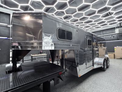 1996 WW 3-Horse Gooseneck Trailer