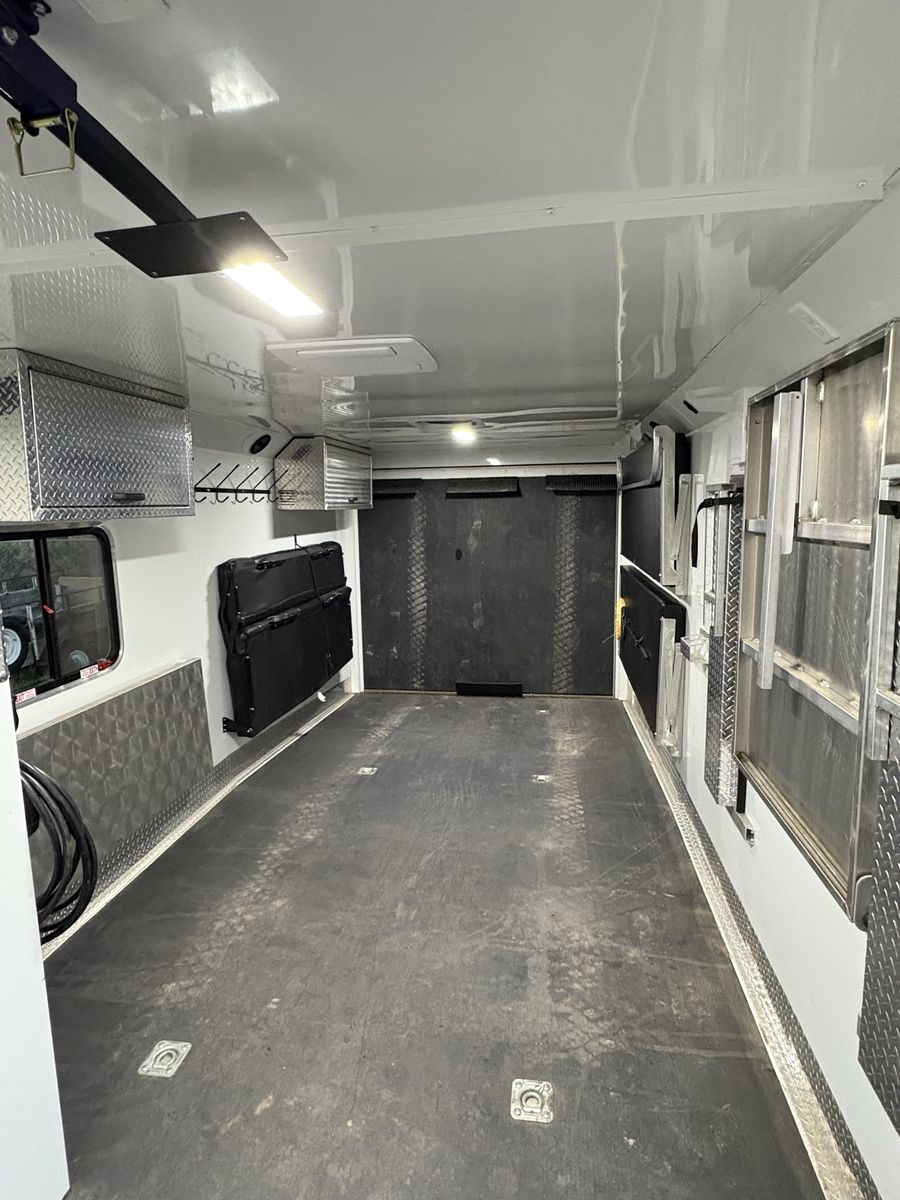Main image 5
