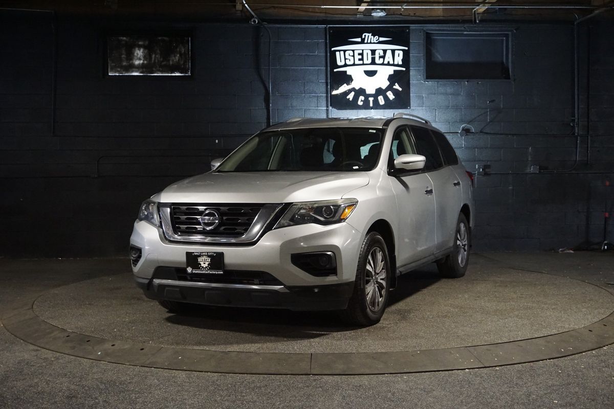 2017 Nissan Pathfinder S