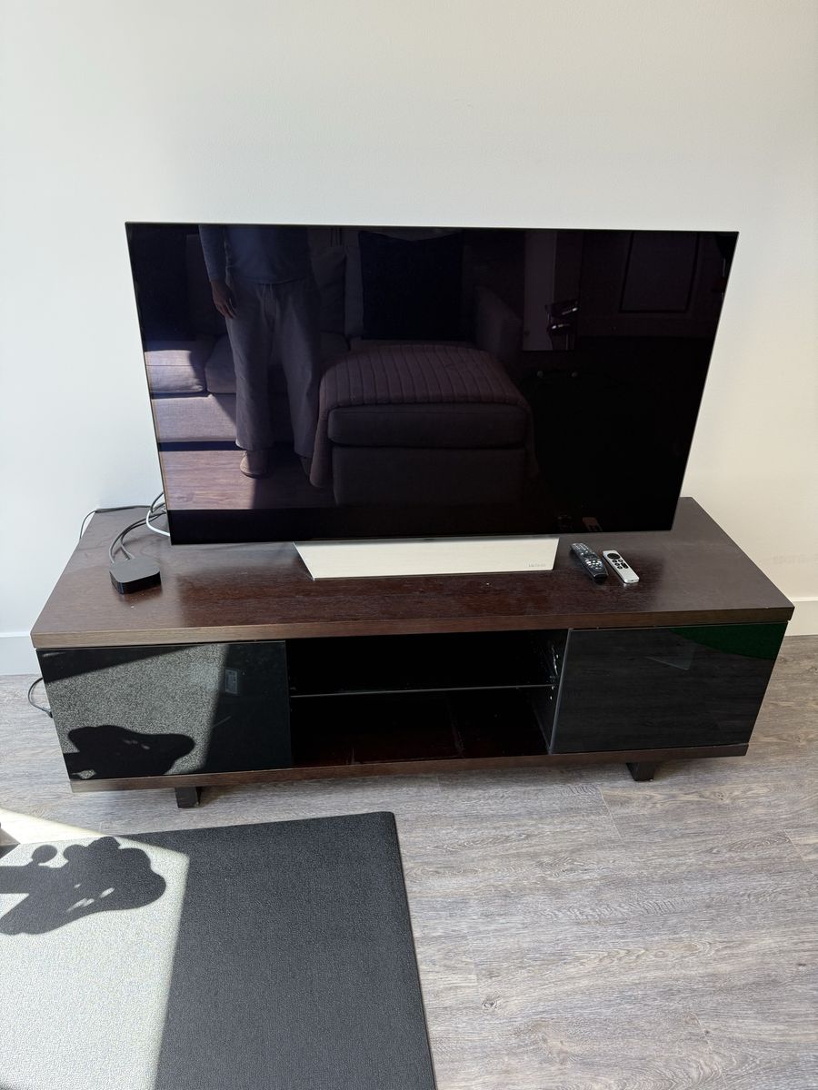 TV & TV Stand