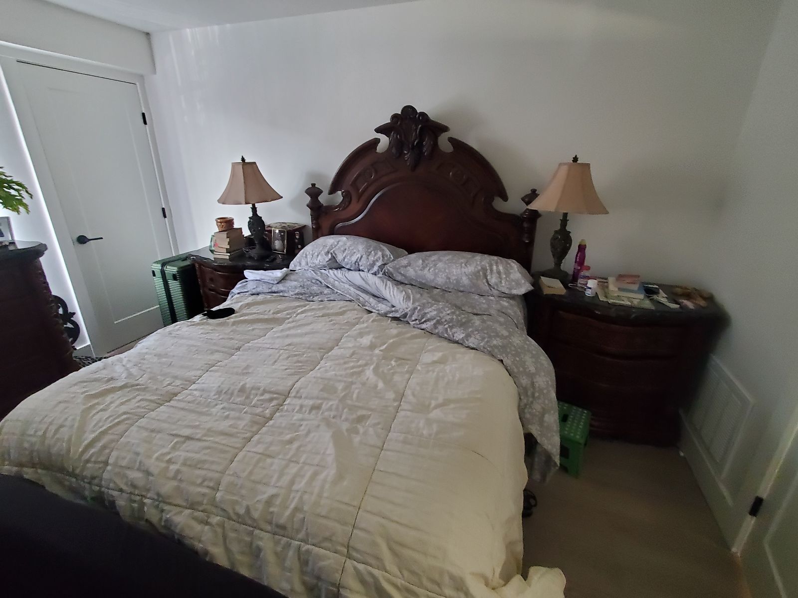 PRICE DROPPED - AICO Excelsior Queen Mansion Bed – Solid Wood – Luxury - MUST GO