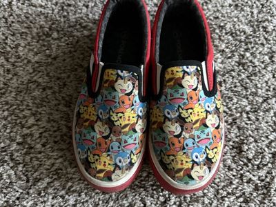 Pokémon Kids Slip-On Canvas Sneakers Multi-Character Print Size 2